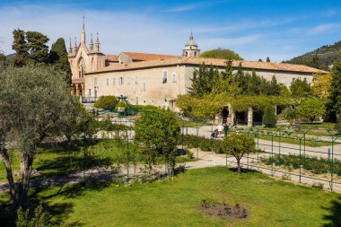 Nice 'deki Cimiez Manastırı cephesinde.