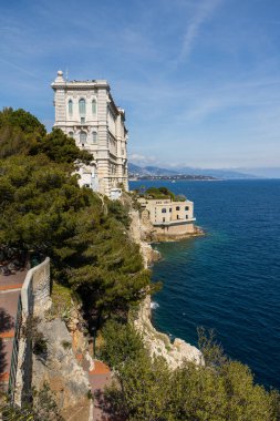 Akdeniz manzaralı Monako Oşinografi Müzesi