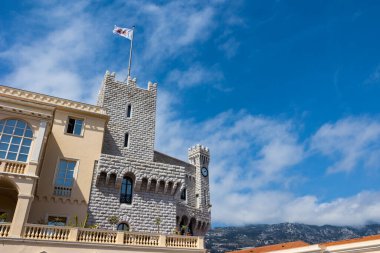 Palas Meydanı 'ndan Monako Prensi' nin Sarayı 'nın cephesi