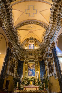 Nice 'deki Sainte-Tamir Katedrali' nin sunağı.