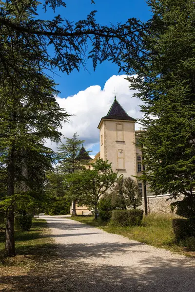 位于Prades Lez的Restinclieres城堡及其森林公园 现在是一个省级庄园 — 图库照片