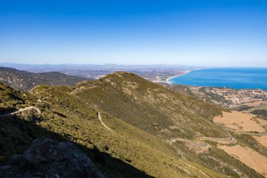 Collioure ve Vermeille Sahili manzaralı Taillefer Bataryası