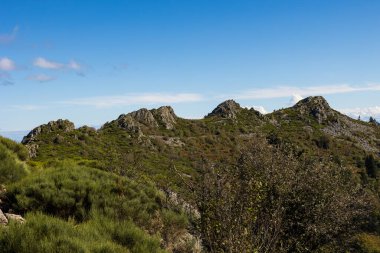 Trois Dents Zirvesi, Pilat Massif 'te, Rhone Vadisi' ne bakan