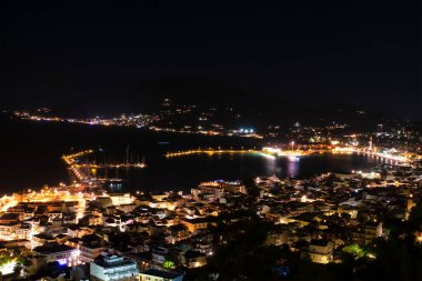 Yunanistan 'daki Zakynthos adasının gece manzarası. Bochali köyünden görüntü.
