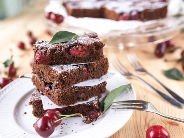Chocolate Cherry Cake Served Stacked Sliced Plate Light Wooden Table — Stock Photo, Image
