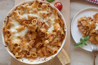 Taze ve ev yapımı peynirli domates soslu ton balığı güveci.
