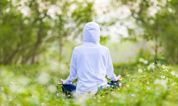 Rear View Woman Hoodie Relaxingly Practicing Meditation Yoga Forest Full — Stock Photo, Image