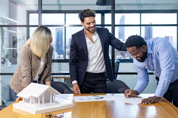Team Architectures Businessmen Discussing Brainstorming Floor Plan Modification Real Estate — Stock Photo, Image