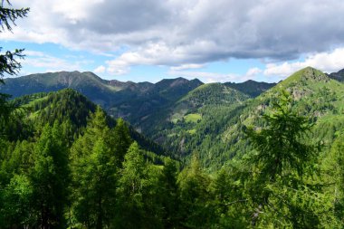 Alp dağlarının muhteşem manzarası
