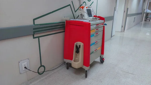 Couloir Hospitalier Avec Équipement Médical — Photo