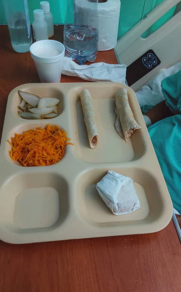 病院で病気のための食べ物 — ストック写真