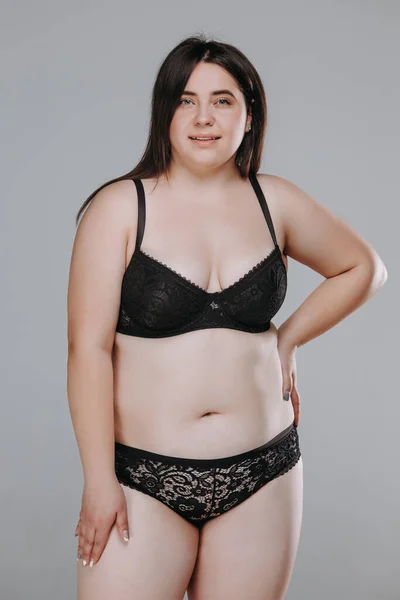 Fat Pretty Smiling Girl Black Lingerie Catalog Photo Home Response — Stock Photo, Image