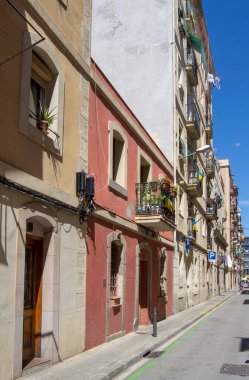 Barcelona, İspanya 'da tipik bir ev. Eskiden balıkçılar ve denizciler yaşardı. Şu anda turistler ve gezginler tarafından çok sık ziyaret ediliyor..