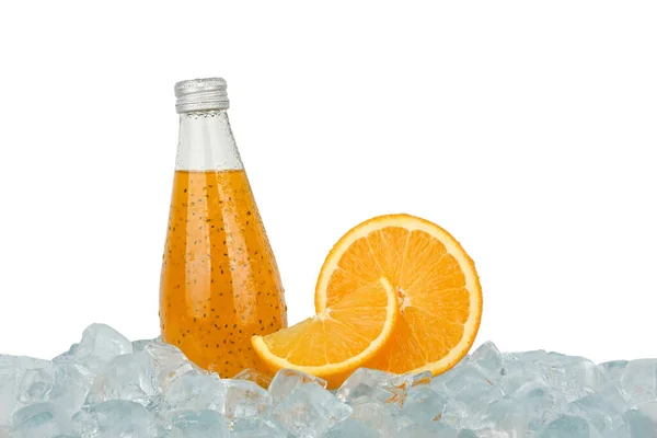 Stäng Glasflaska Kall Apelsinjuice Cocktail Dryck Med Chiafrön Och Halv — Stockfoto