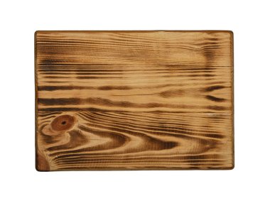 Kahverengi meşe ağacından yapılmış mutfak kesme tahtasını kapatın. Beyaz arka planda koyu yanık lekeler var. Masanın üst manzarası yüksek.