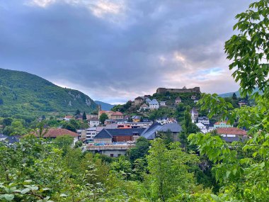 Tatilde Jajce, Bosna-Hersek 'te Jajce üzerine panoramik manzara