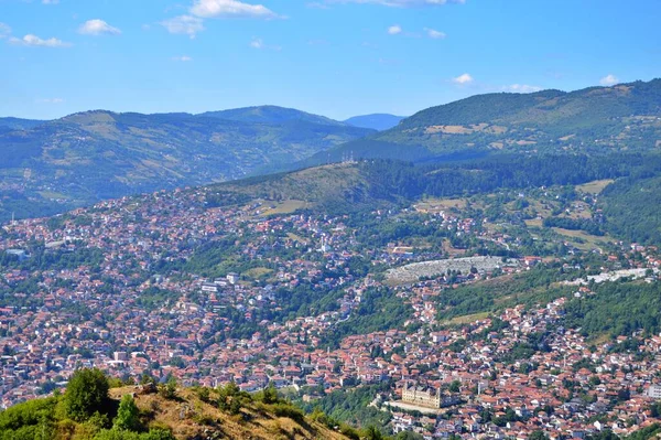 Yaz Boyunca Trebeviç Dağı Ndan Saraybosna Nın Panoramik Manzarası Avrupa — Stok fotoğraf
