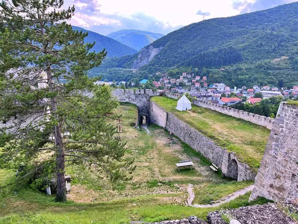 Tatilde Jajce, Bosna-Hersek 'te Jajce üzerine panoramik manzara