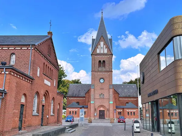 Herning 'deki kilise. Yaz boyunca İskandinavya' ya seyahat, Danimarka 'da Herning.