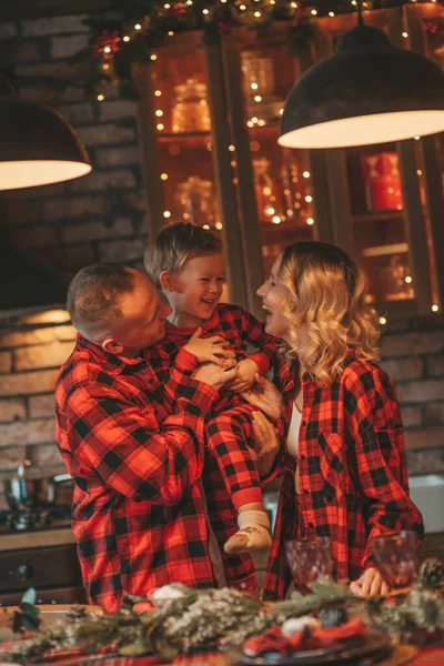 Smile Active Parents Small Son Red Checkered Sleepwears Waiting Santa — Stock Photo, Image