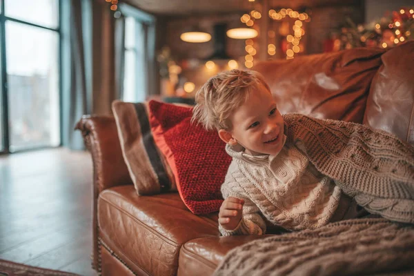 Glimlach Klein Kind Actief Hebben Plezier Beweging Dromer Wachten Wonder — Stockfoto