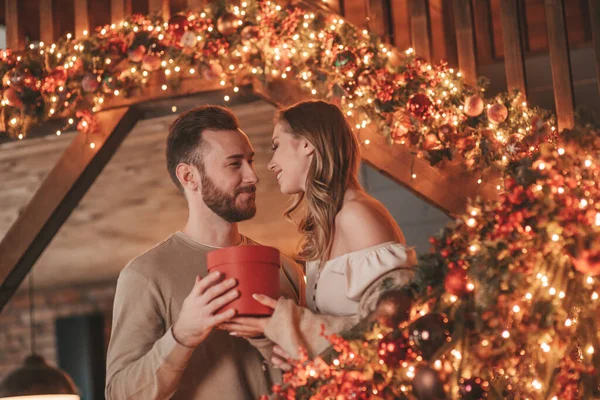 Portrait Young Lovely Couple Hugging Indoor Eve December Lovers Laughing — Stock Photo, Image