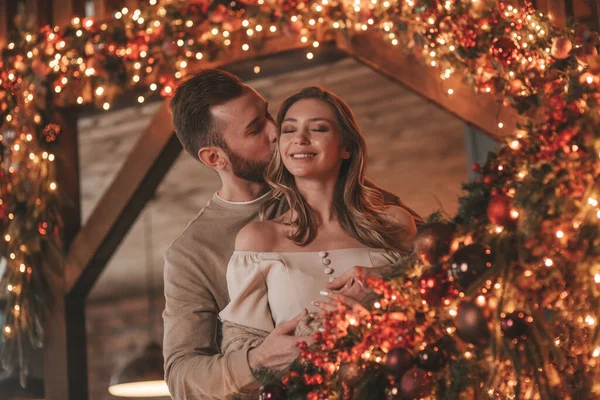Portrait Young Lovely Couple Hugging Indoor Eve December Lovers Laughing — Stock Photo, Image