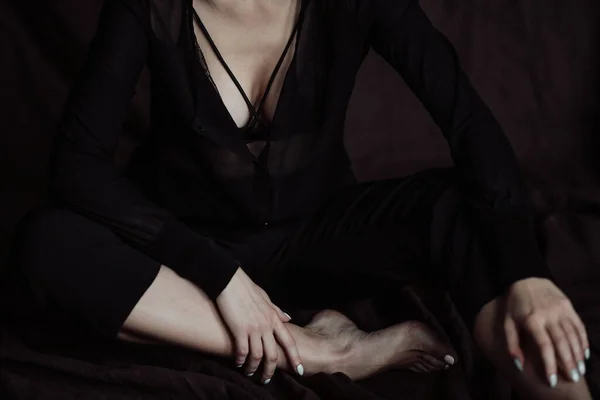 Adulto Belleza Elegante Mujer Joven Formal Noche Ropa Negra Mano — Foto de Stock