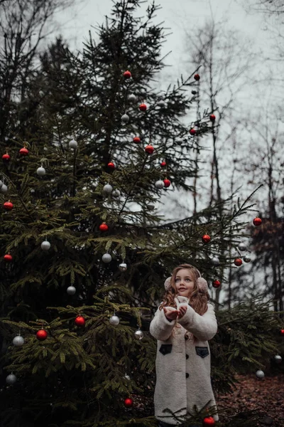 Enfant Féminin Célébrant Noël Nouvel Saison Des Vacances Hiver Plein — Photo