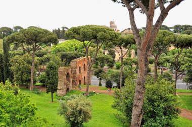 Palatine Tepesi 'nin anıtlarının resmi.