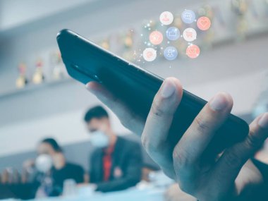 Mutlu olmak gibi bildirim simgeleriyle kavram