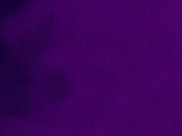 背景にはダークパープルのベルベット生地を使用 柔らかく滑らかな繊維素材のバイオレットカラーのパンヌ生地の背景 砕いたベルベット絹のための高級マゼンタのトーン — ストック写真
