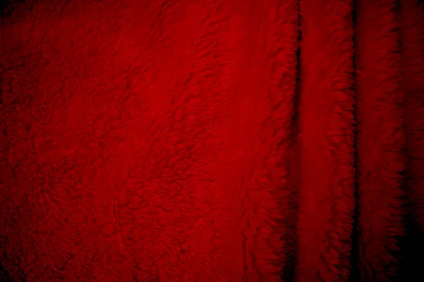 红色干净羊毛质地背景 轻盈的天然羊毛 白色无缝棉 设计师用绒毛的质地 特写片断白色羊毛地毯 山羊毛 — 图库照片