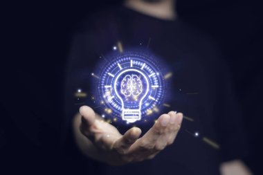 İş adamları SSS gibi sorularla ilgili semboller kullanır, online iş hakkında sorular sorarlar, neden ne zaman, nerede, başarı için interne hakkında bilgi ararlar. Adım adım, nasıl.