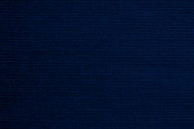 Arka plan olarak kullanılan koyu mor kadife kumaş dokusu. Yumuşak ve pürüzsüz tekstil malzemelerinden oluşan temiz kumaş. Kumaş, kadife, ipek için menekşe rengi..