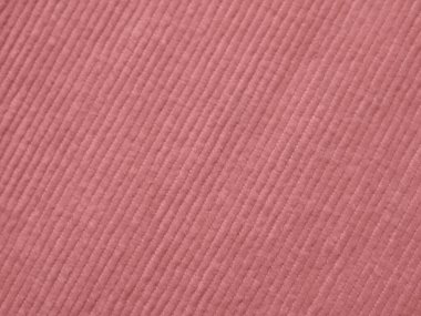 Çizgili desenli pembe bir kumaş. Kumaşı yumuşaktır ve sıcak, samimi bir havası vardır.