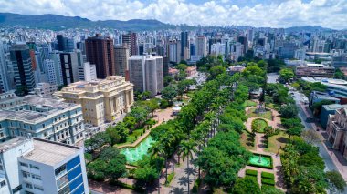 Belo Horizonte, Minas Gerais, Brezilya 'daki Praca da Liberdade hava manzarası