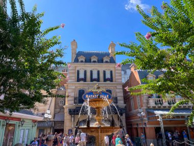 Orlando, Florida, ABD - 05, 2023: Ratatouille cazibesi. EPCOT Merkezi Teması. Walt Disney Dünyası. Orlando, Florida 'da.