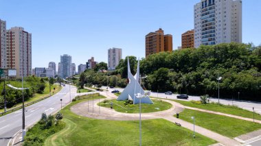 Brezilya 'nın Sao Paulo kentindeki Jundiai şehrinde Capela da Luz. Hava görünümü.