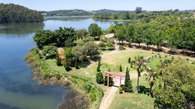 Jundiai, Sao Paulo, Brezilya 'daki Park da Cidade' de Japon bahçesi.