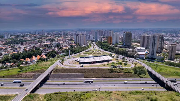 Av. 9 de Julho, Brezilya 'nın Sao Paulo kentindeki Jundiai şehrinde. Hava görünümü.