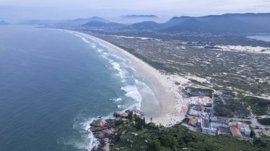 Florianopolis 'teki Joaquina plajı, Santa Catarina, Brezilya.