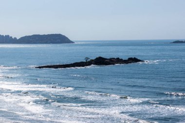 Guaruja, Sao Paulo 'daki Praia da Pitangueiras plajının hava manzarası...