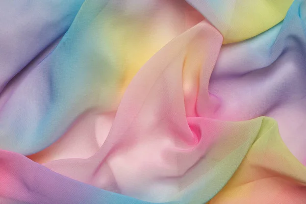 Pastel renkli kumaş. Yumuşak dalgalı, zarif bir kumaş.