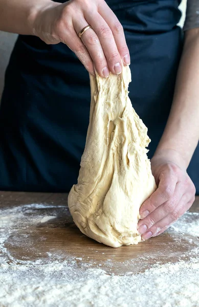 Close Kneaded Dough Female Hands Process Kneading Dough — Stock Photo, Image