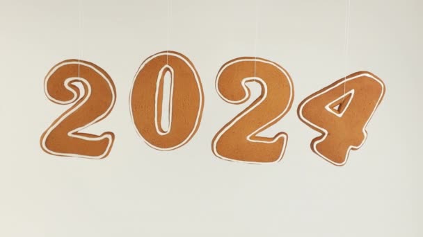 Året 2024 Oscillerende Tallene 2024 Blir Bakt Fra Pepperkakedeig Hvit – stockvideo
