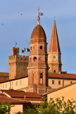 La magia di Arezzo al tramonto