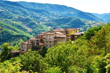 Piccolo borgo fra i monti