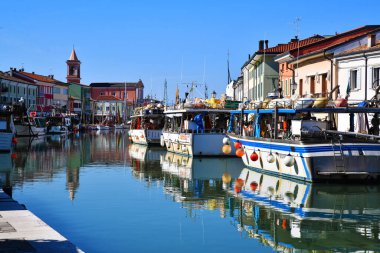 Cesenatico limanının görüntüsü