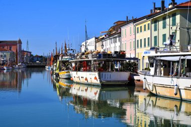 Cesenatico limanının görüntüsü